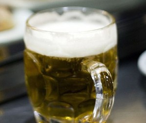Bestimmte Inhaltsstoffe des Biers verraten seine Herkunft.