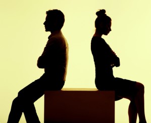 Weil die Frau in der Ehe benachteiligt ist, ergreift sie häufiger die Initiative zur Scheidung.