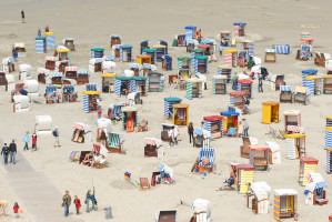 Der Sommer beginnt in Europa immer früher: Strandkörbe auf Borkum