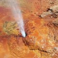 Dieser Chaffin Ranch Geysir in Utah stößt mit Kohlendioxid gesättigtes Grundwasser aus
