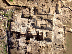 Luftaufnahme von der Grabungsstätte, in der das byzantinische Badehaus entdeckt worden war. worden 