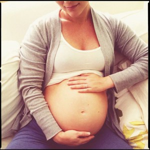 Nach einem Kaiserschnitt ist es nicht einfach, sich für eine Geburtsmethode zu entscheiden
