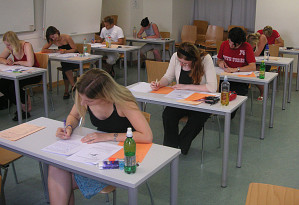 Studenten in Prüfungssituation