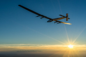 Die Solar Impulse 2 im Flug: Solartechnologien für die Luftfahrt werden immer leistunggstärker.
