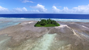 Luftaufnahme des MIli-Atolls, das zu den Marshall Inseln gehört und bis 2050 unter zunehmender Trockenheit leiden wird.