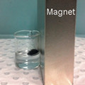 Magneten filtern Eisenoxid-Partikel aus Salzwasser