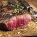 Rindfleisch enthält große Mengen einer Sialinsäure, die im menschlichen Körper Entzündungen auslöst.